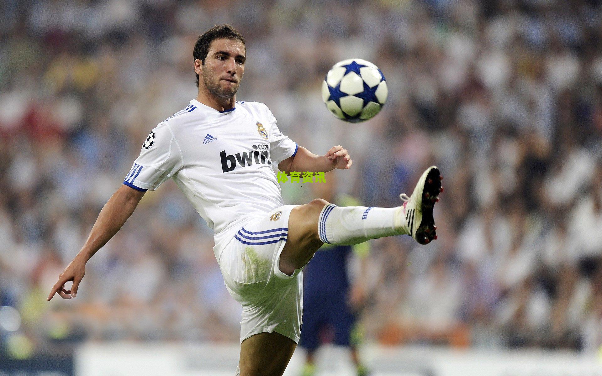 哈兰德欧冠客场四连斩，跻身曼城传奇殿堂第三人